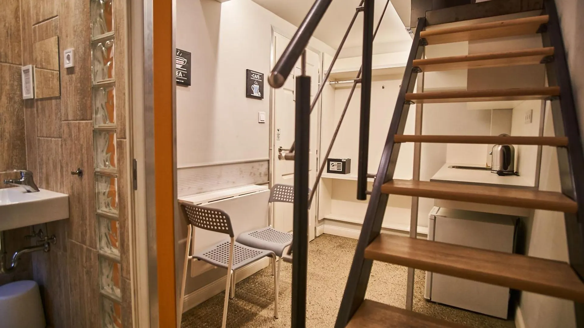 Z40 - Budget Apartment Budapest