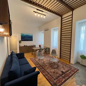 Azure King In The Heart Of Apartment