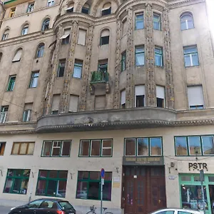 Rumbach Royal Apartment